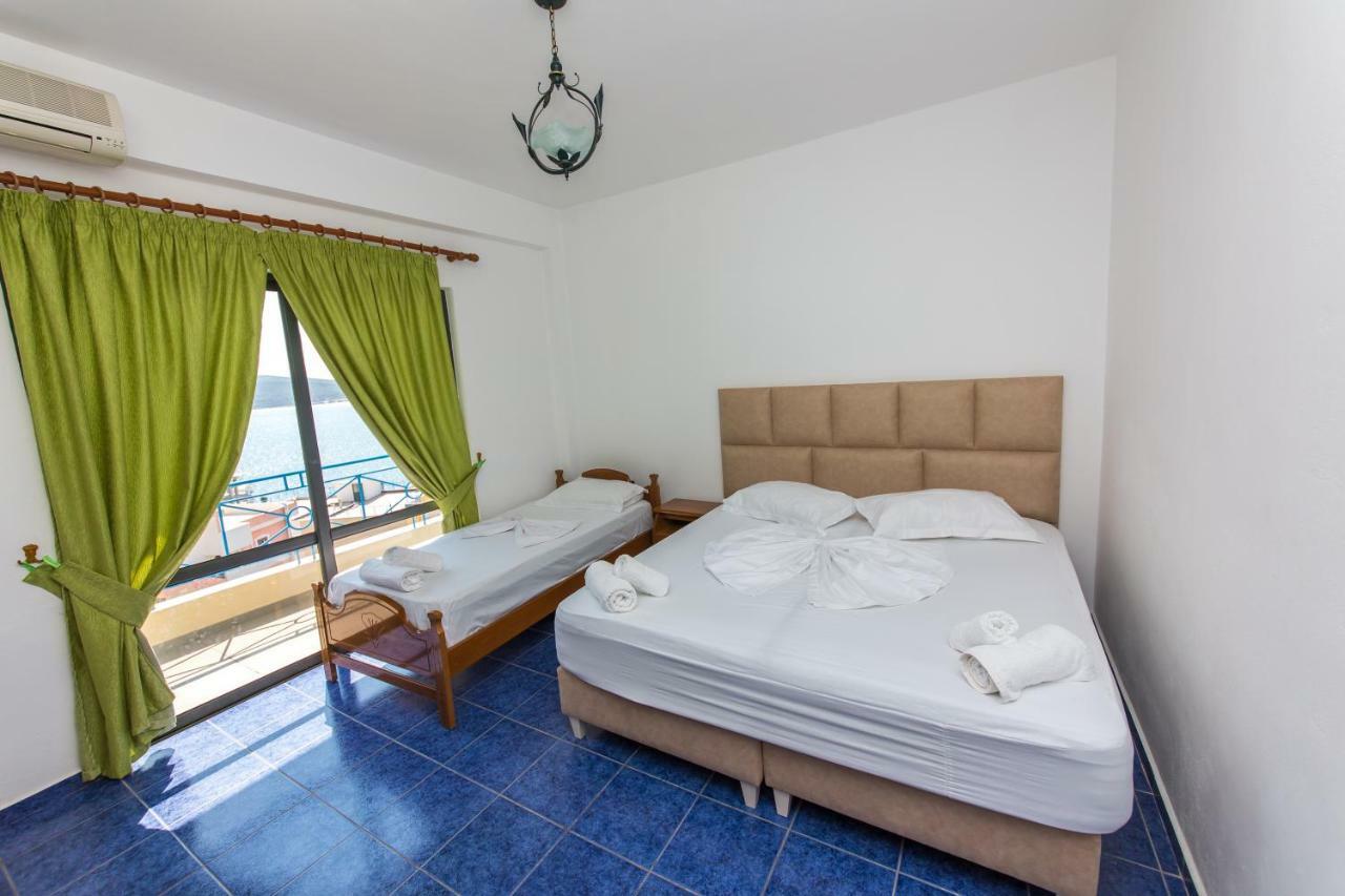 Blue Heaven Hotel Sarande Exterior photo